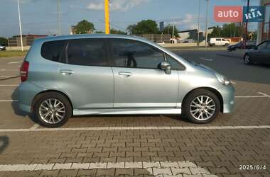 Хэтчбек Honda Jazz 2007 в 