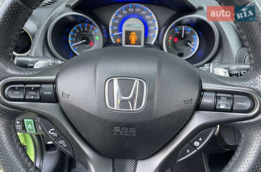 Хэтчбек Honda Jazz 2011 в 