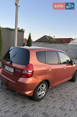 Хэтчбек Honda Jazz 2006 в 
