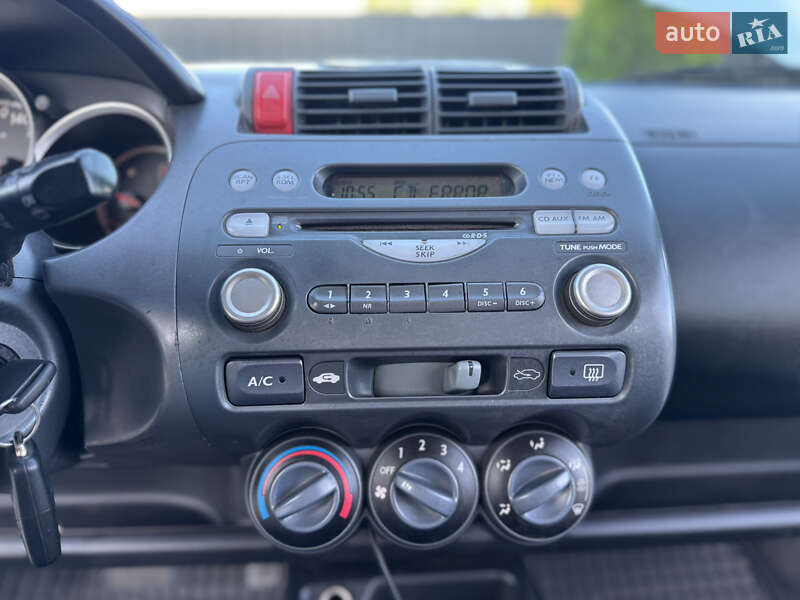 Хэтчбек Honda Jazz 2003 в Одессе