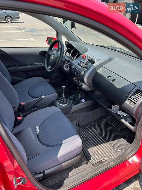 Хетчбек Honda Jazz 2003 в Чернівцях