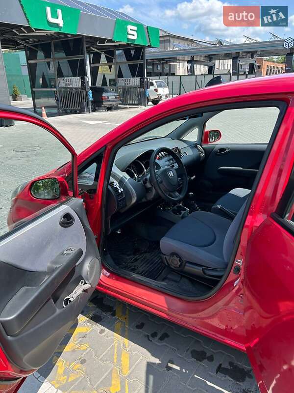 Хетчбек Honda Jazz 2003 в Чернівцях