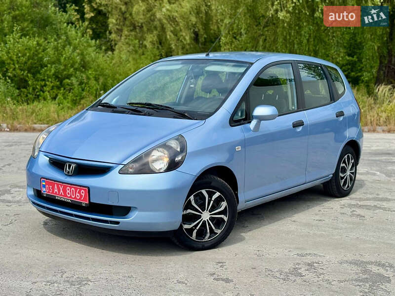 Хэтчбек Honda Jazz 2005 в 