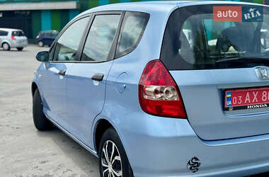Хэтчбек Honda Jazz 2005 в 