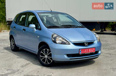 Хэтчбек Honda Jazz 2005 в 