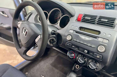 Хэтчбек Honda Jazz 2005 в 