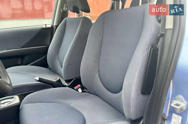 Хэтчбек Honda Jazz 2005 в 