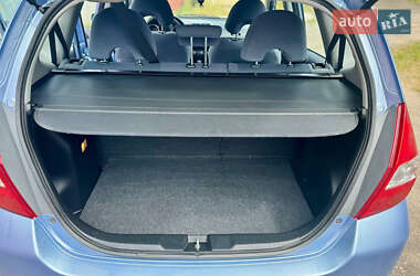 Хэтчбек Honda Jazz 2005 в 