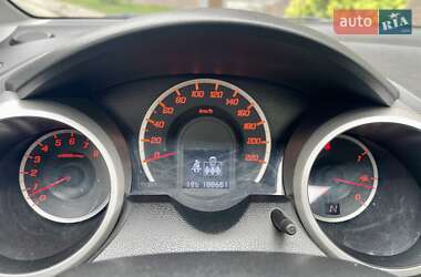 Хэтчбек Honda Jazz 2010 в 