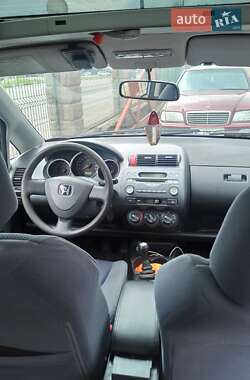 Хэтчбек Honda Jazz 2004 в 