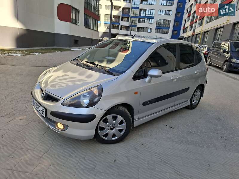 Хэтчбек Honda Jazz 2002 в Львове