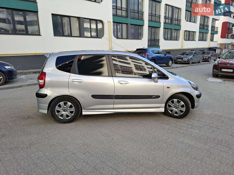 Хэтчбек Honda Jazz 2002 в Львове