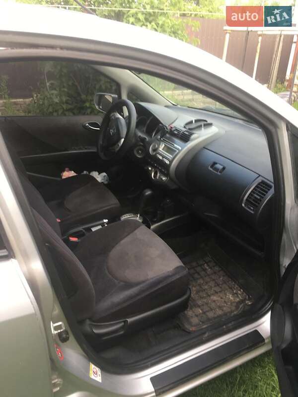 Хэтчбек Honda Jazz 2006 в Киеве фото 5 Хэтчбек Honda Jazz 2006 в Киеве