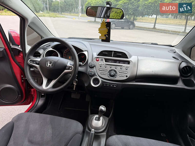 Хетчбек Honda Jazz 2010 в Дніпрі