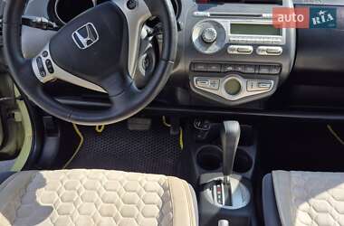 Хетчбек Honda Jazz 2005 в 