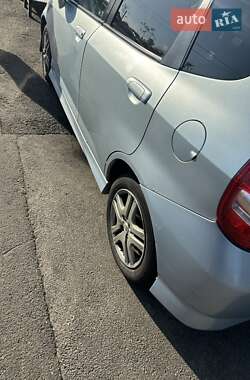 Хэтчбек Honda Jazz 2006 в 