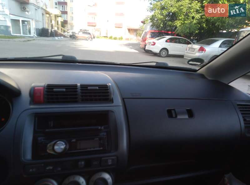 Хетчбек Honda Jazz 2006 в Кам'янець-Подільському