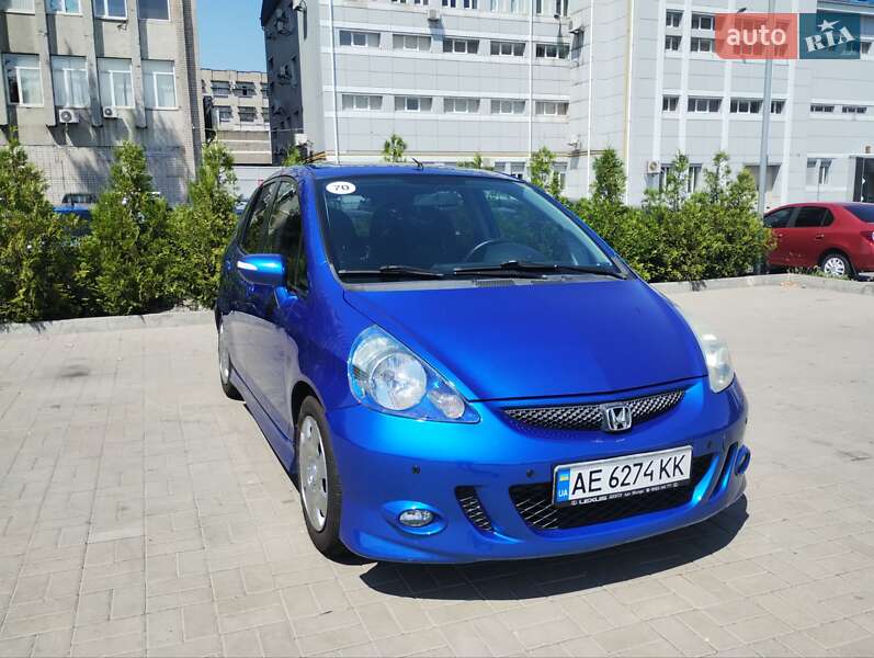 Хэтчбек Honda Jazz 2006 в Днепре