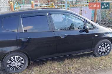 Хэтчбек Honda Jazz 2006 в 