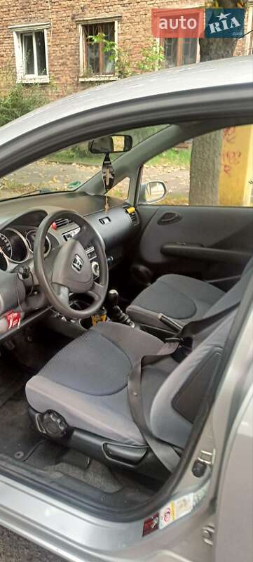 Хетчбек Honda Jazz 2006 в Буську