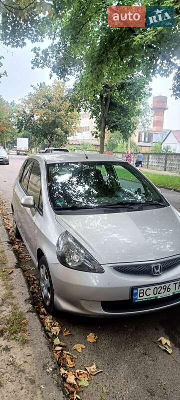 Хетчбек Honda Jazz 2006 в Буську