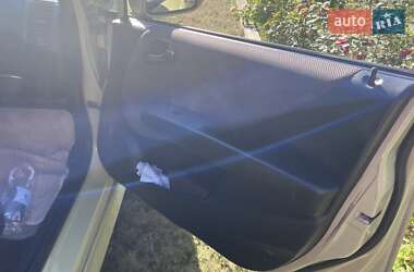 Хэтчбек Honda Jazz 2006 в  фото 26 Хэтчбек Honda Jazz 2006 в