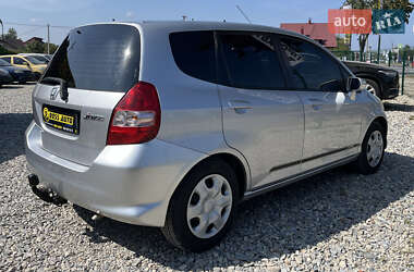 Хэтчбек Honda Jazz 2006 в 