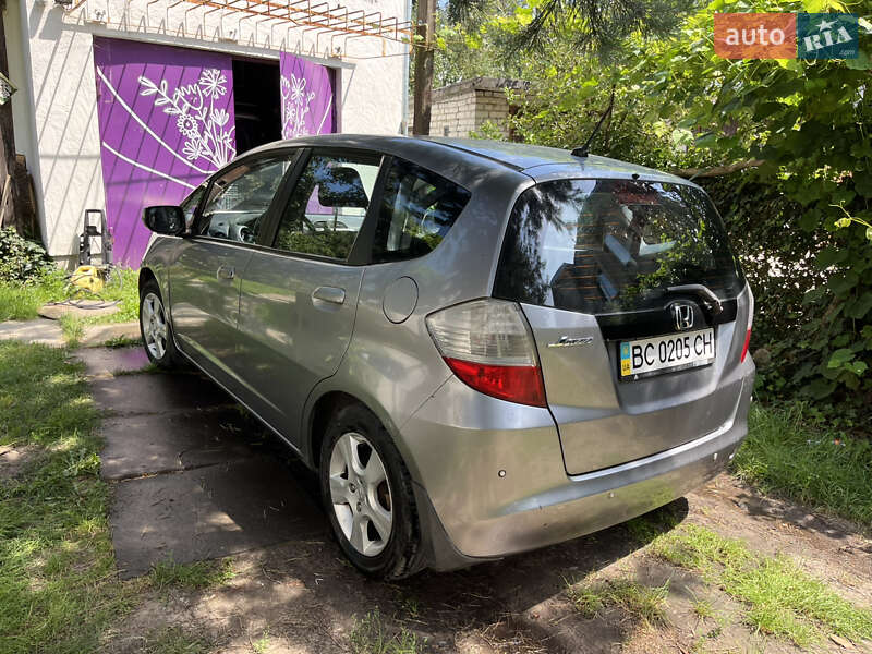 Хэтчбек Honda Jazz 2010 в Львове