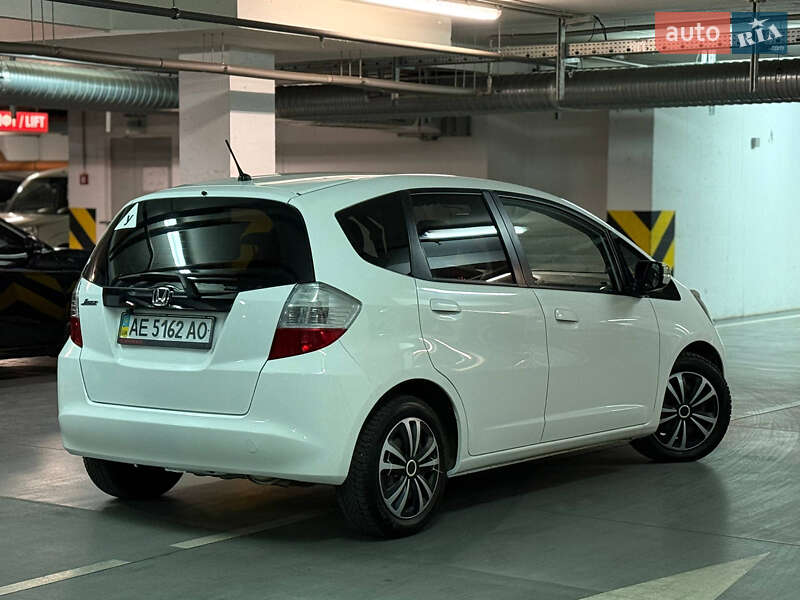 Хетчбек Honda Jazz 2010 в Дніпрі