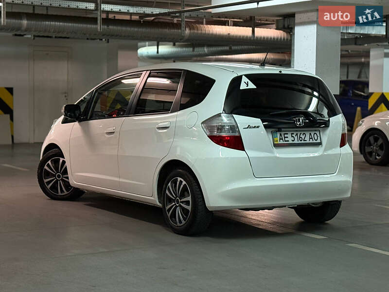 Хетчбек Honda Jazz 2010 в Дніпрі