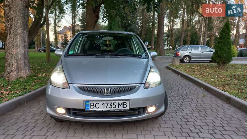 Хэтчбек Honda Jazz 2005 в Жидачове
