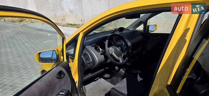 Хэтчбек Honda Jazz 2008 в Буче