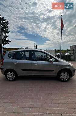 Хетчбек Honda Jazz 2004 в 