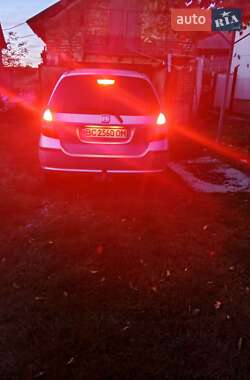Хэтчбек Honda Jazz 2003 в 