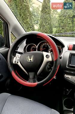Хэтчбек Honda Jazz 2007 в 