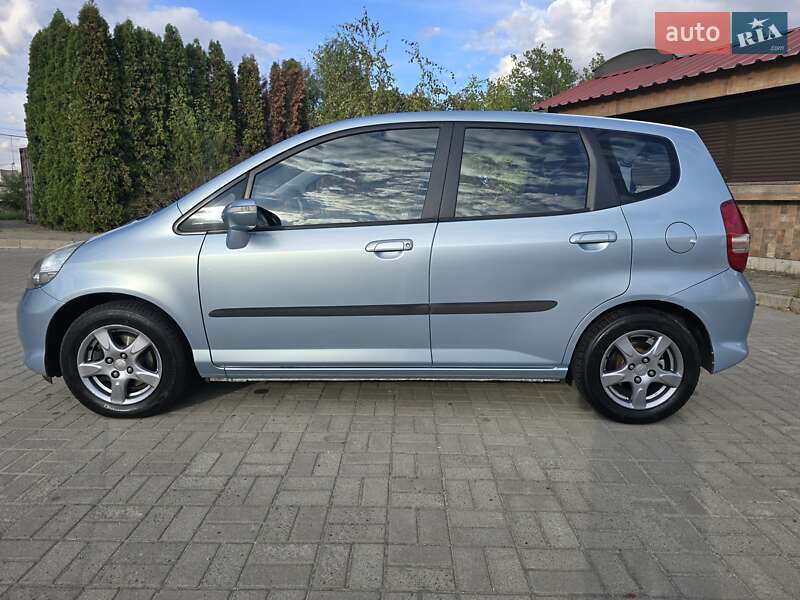 Хэтчбек Honda Jazz 2007 в Запорожье