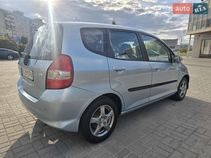 Хэтчбек Honda Jazz 2007 в Запорожье