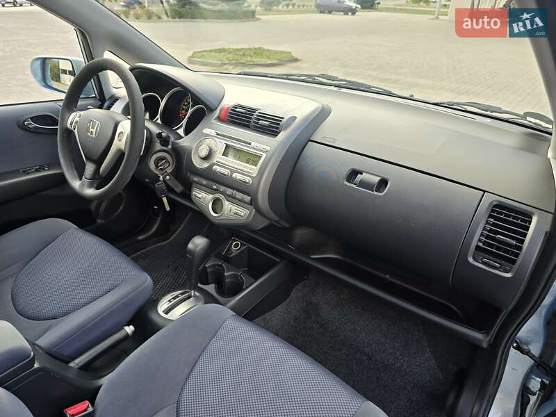 Хэтчбек Honda Jazz 2007 в Запорожье