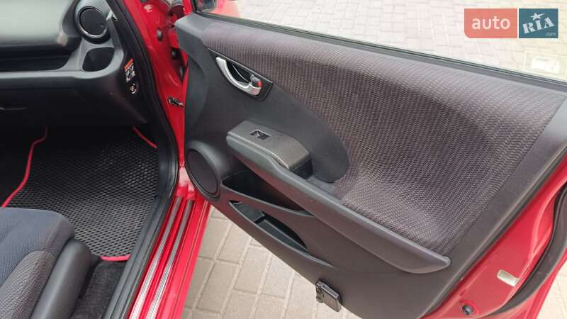 Хэтчбек Honda Jazz 2011 в Житомире