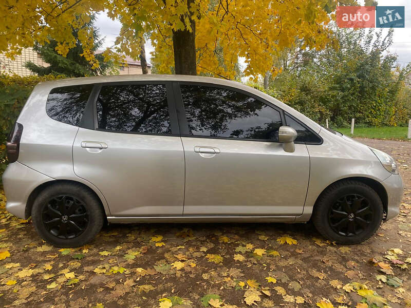 Хэтчбек Honda Jazz 2005 в Бердичеве