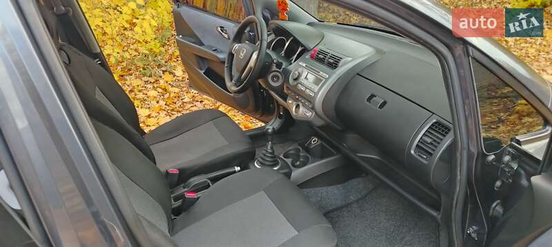 Хетчбек Honda Jazz 2007 в Дніпрі фото 11 Хетчбек Honda Jazz 2007 в Дніпрі