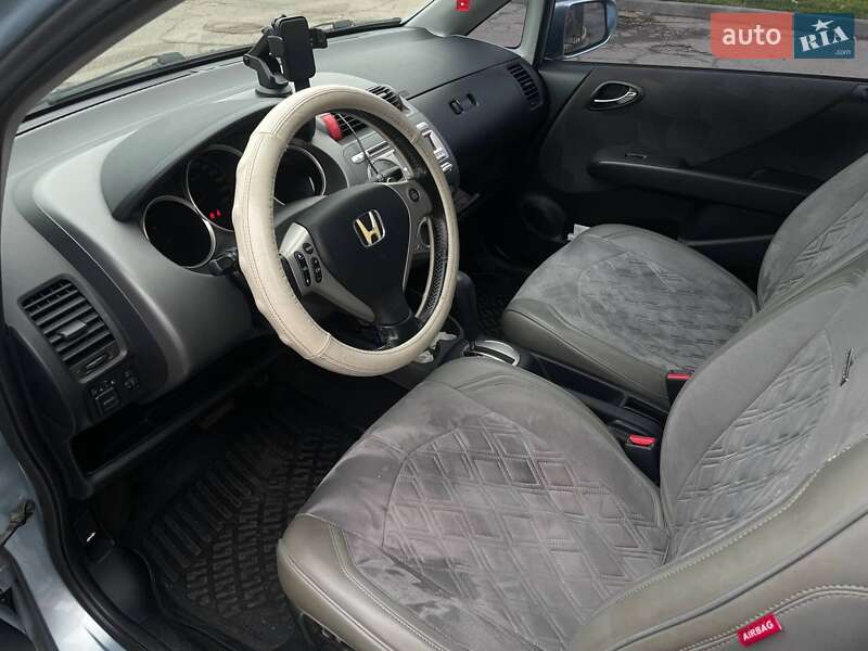 Хэтчбек Honda Jazz 2008 в Николаеве