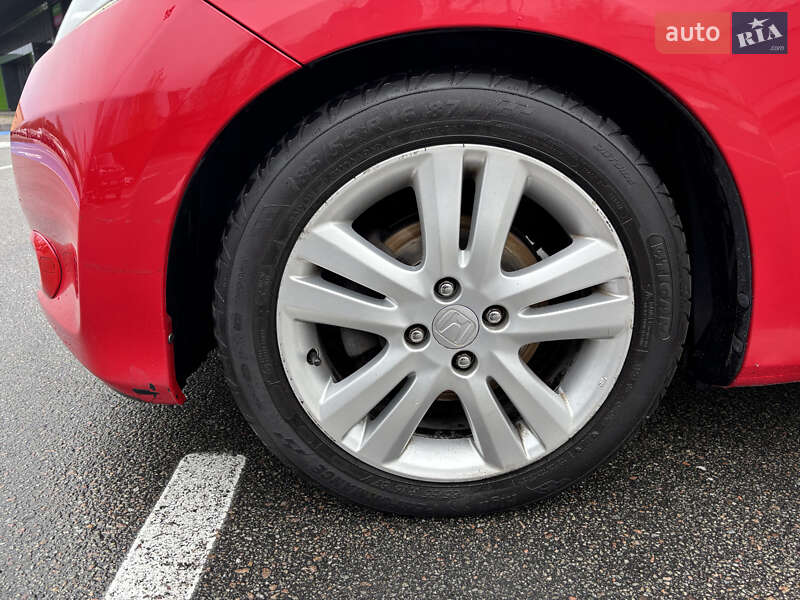 Хэтчбек Honda Jazz 2012 в Киеве