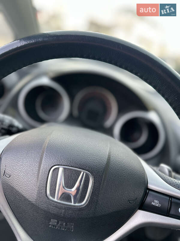 Хэтчбек Honda Jazz 2011 в Калиновке фото 19 Хэтчбек Honda Jazz 2011 в Калиновке