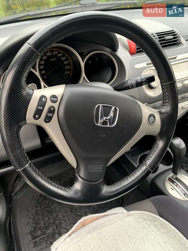 Хетчбек Honda Jazz 2007 в Іллінцях