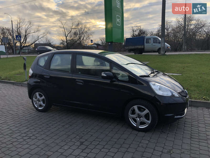 Хэтчбек Honda Jazz 2009 в Чернигове