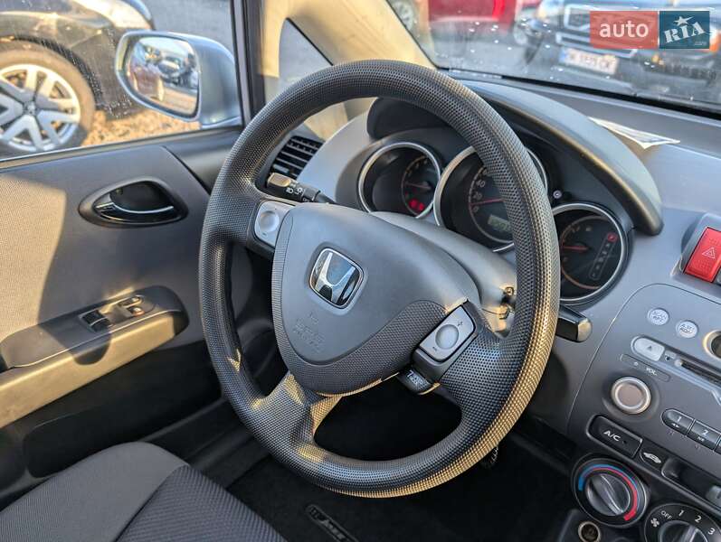 Хетчбек Honda Jazz 2004 в Рівному