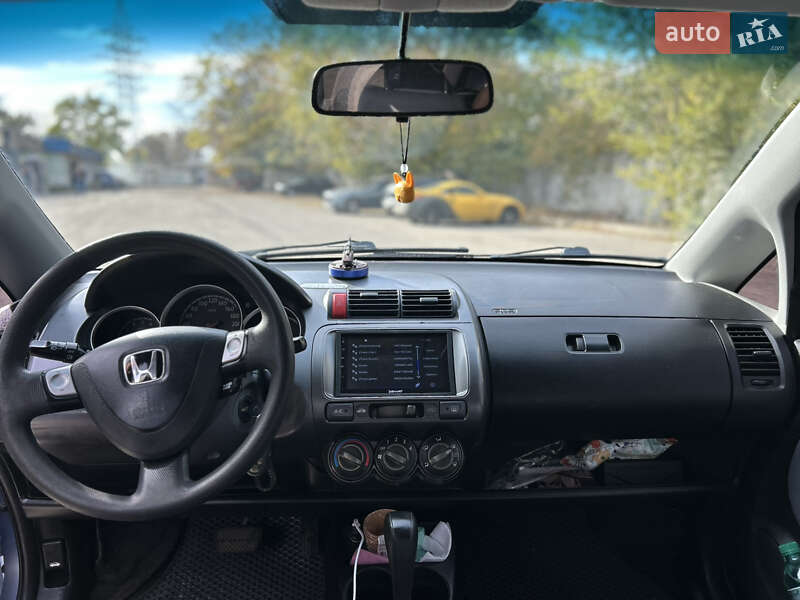 Хетчбек Honda Jazz 2002 в Дніпрі