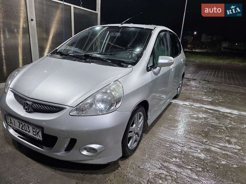 Хэтчбек Honda Jazz 2006 в Киеве