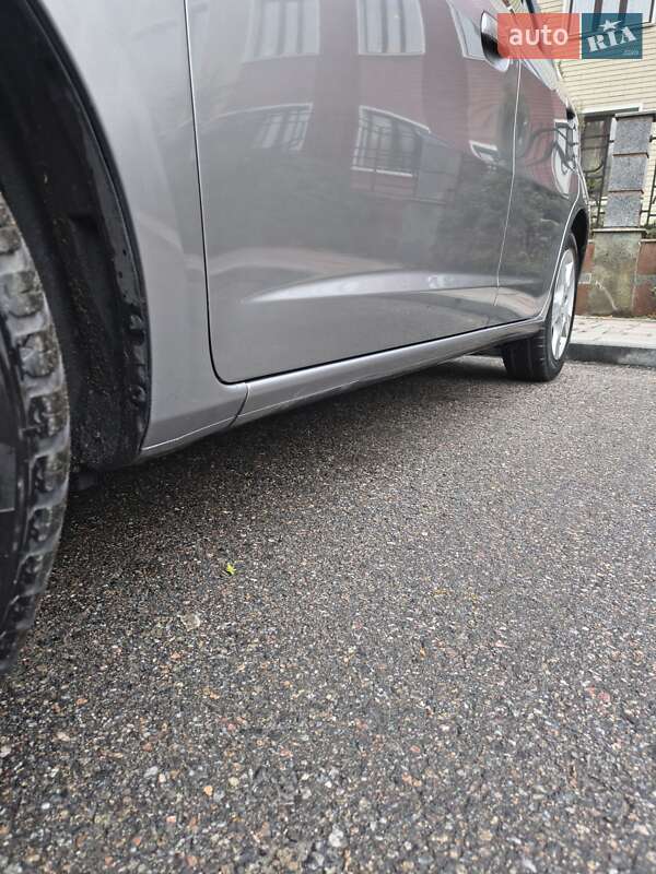 Хэтчбек Honda Jazz 2009 в Горишних Плавнях фото 12 Хэтчбек Honda Jazz 2009 в Горишних Плавнях